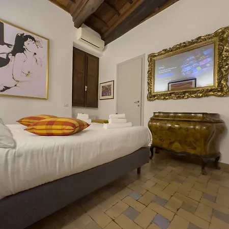 Via Giulia Charming With Balcony