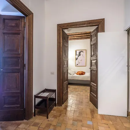 Via Giulia Charming With Balcony *