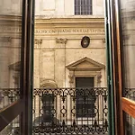 Apartment Via Giulia Charming With Balcony